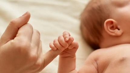 Почему мы не помним себя младенцами? Новое исследование дало ответы