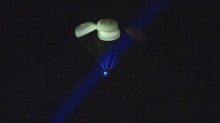 Четыре космонавта завершили пятимесячную вахту и вернулись на ракете SpaceX домой