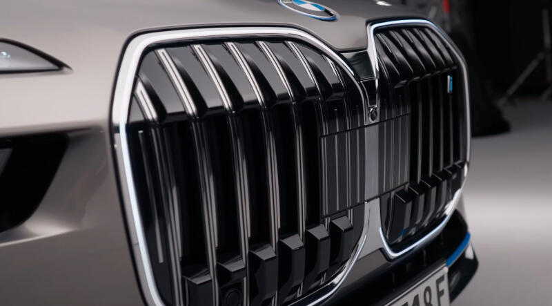 BMW научит водителей любить лежачих полицейских